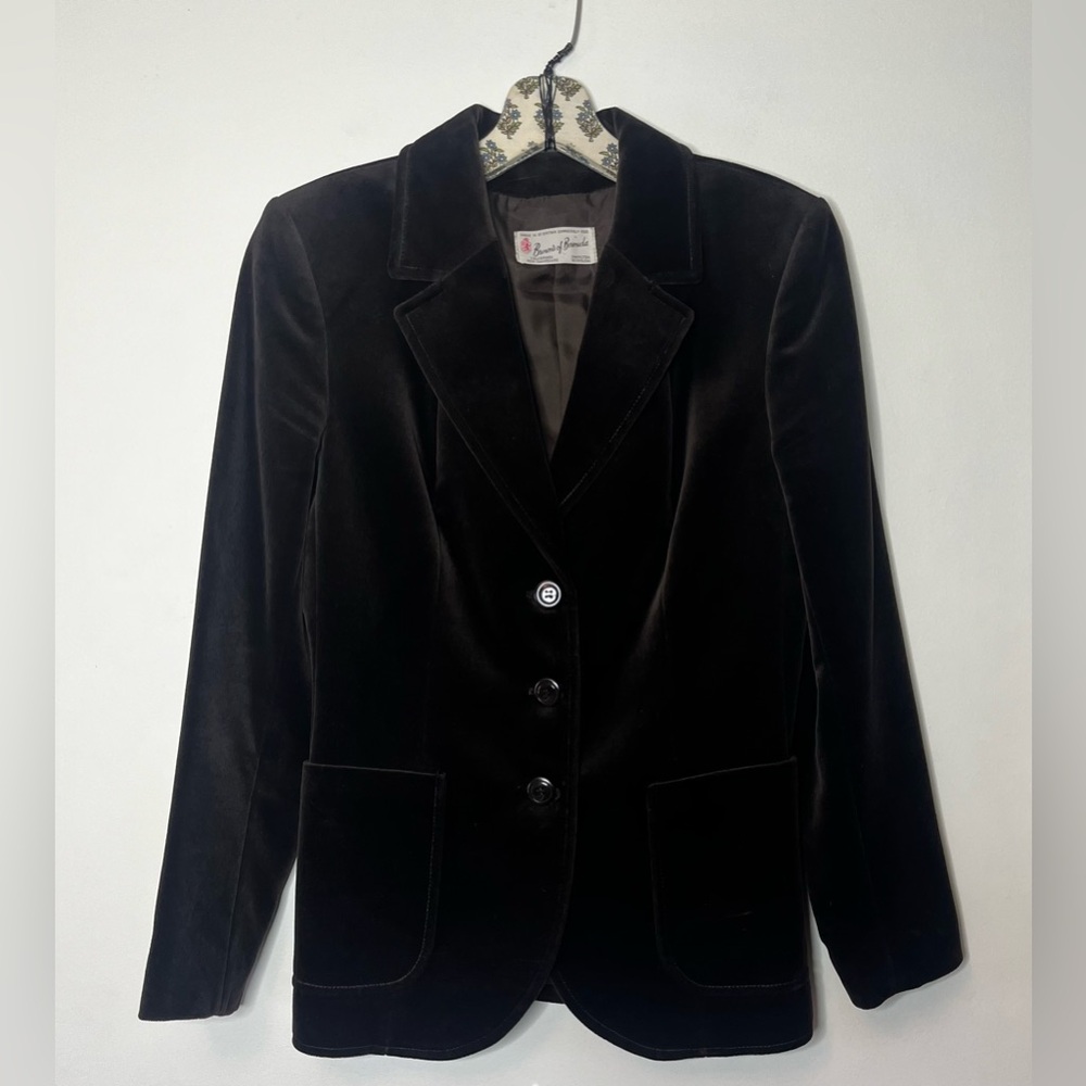 Brown’s of Bermuda brown velour jacket